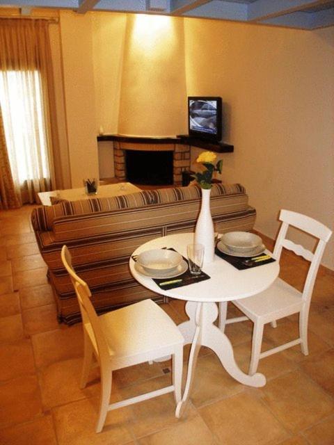 Giogarakis Suites Eleonas Room photo